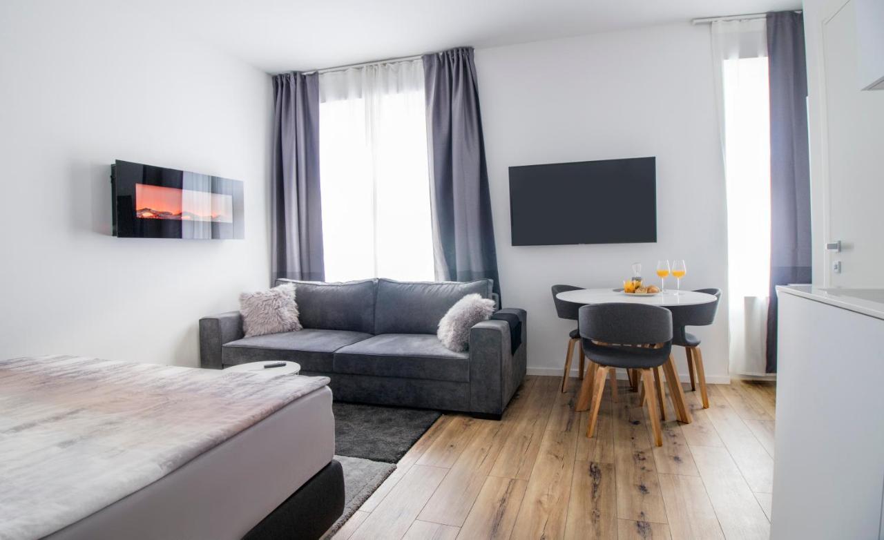 Main Square Modern Apartments 자그레브 외부 사진
