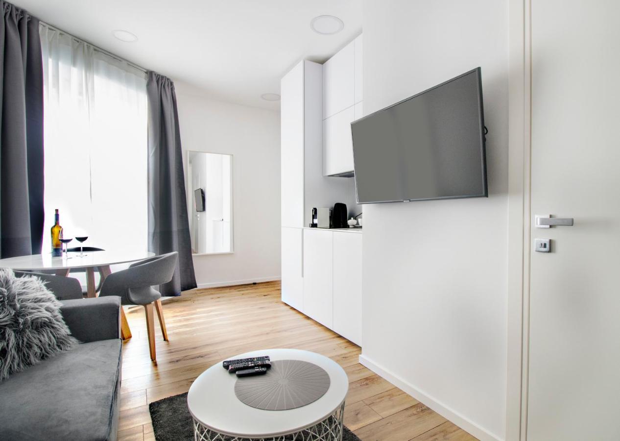 Main Square Modern Apartments 자그레브 외부 사진