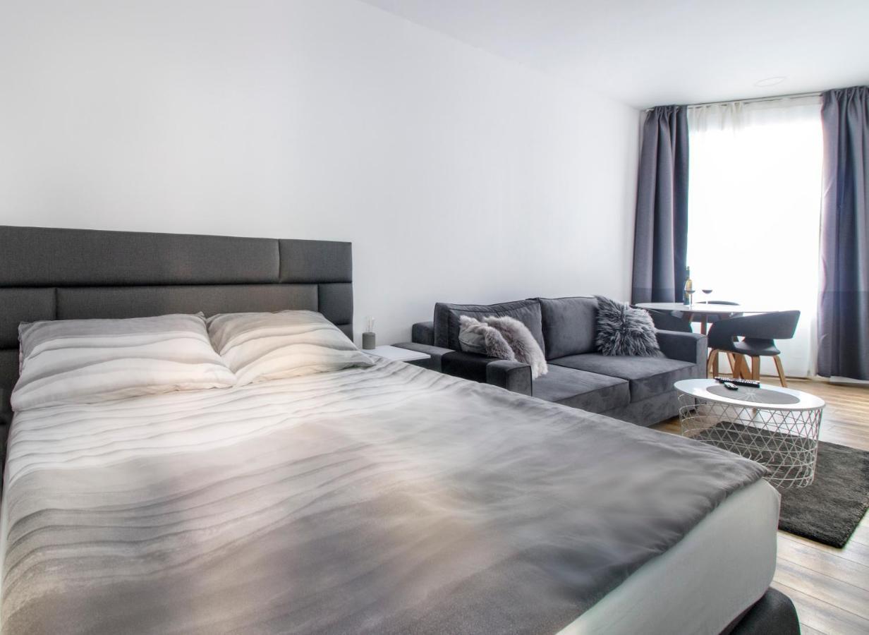 Main Square Modern Apartments 자그레브 외부 사진